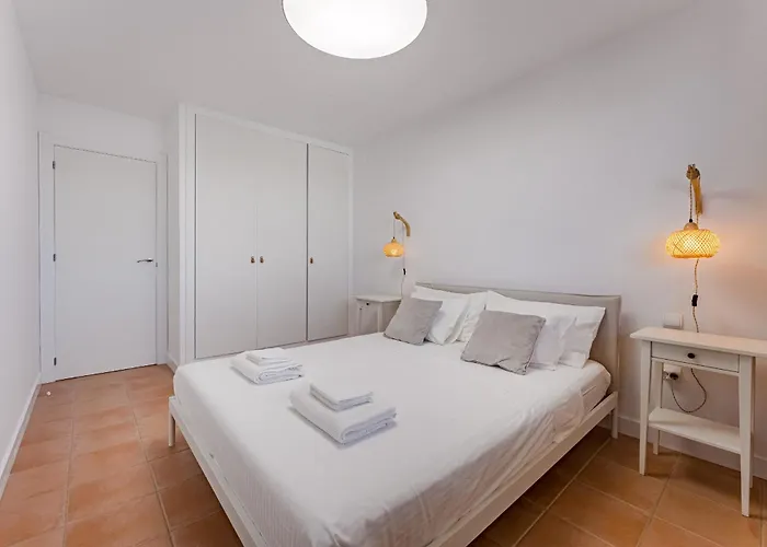 Sea View Family Heated Pool