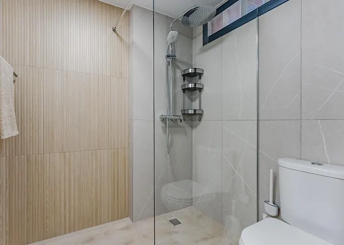 Sea View Family Heated Pool Апартаменти *