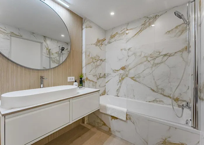 Sea View Family Heated Pool Адехе