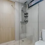 Sea View Family Heated Pool Apartmán *